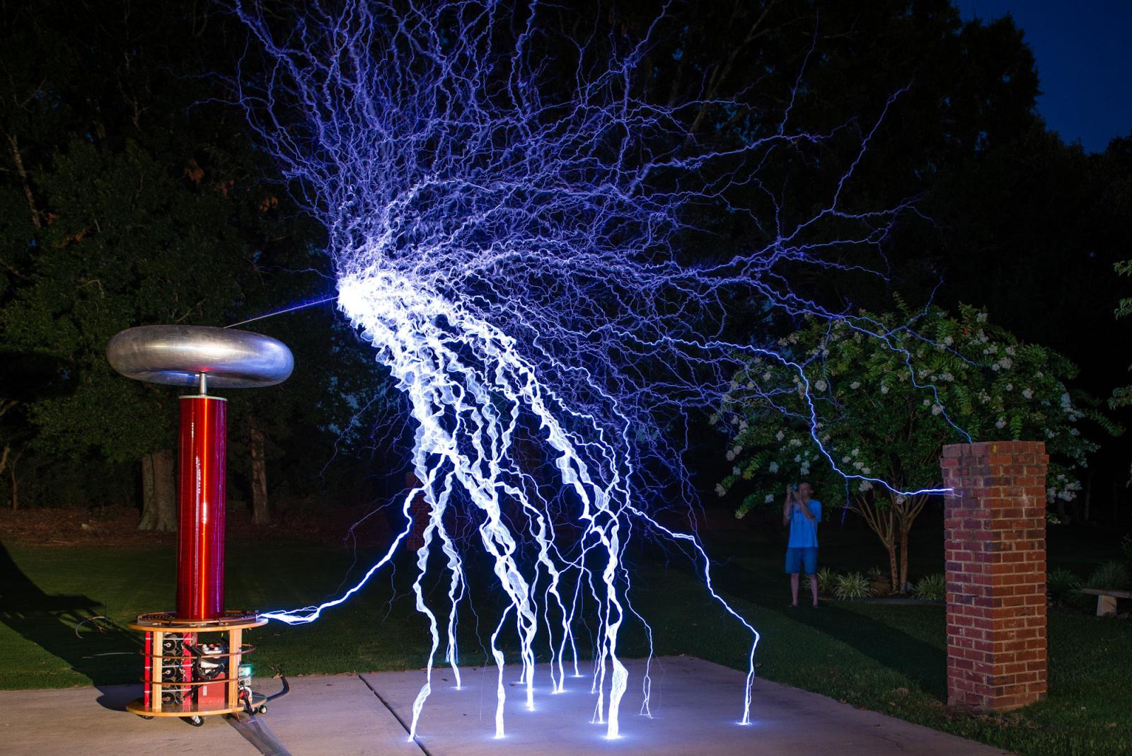 Tesla Coil Rentals and Shows