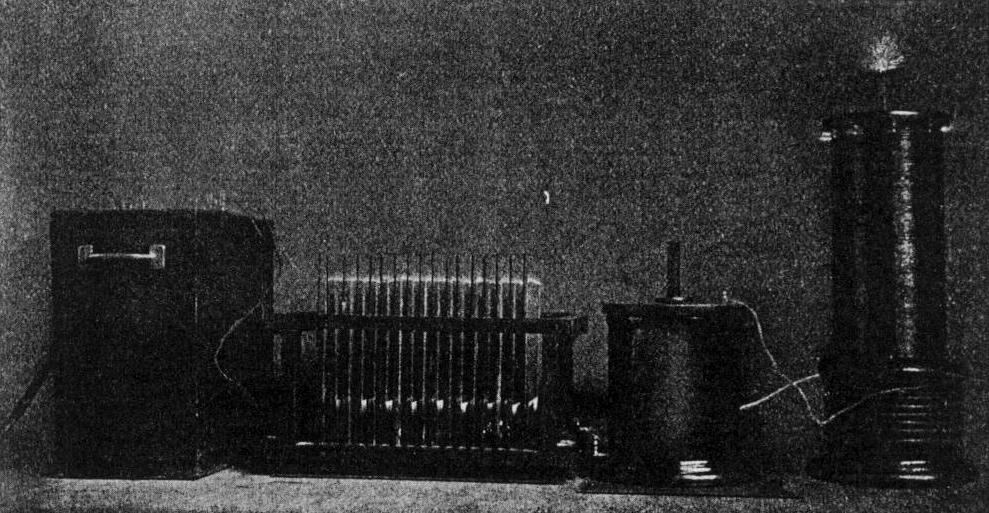 Apparatus for Generating High Frequency Currents