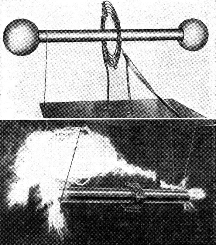 Tesla coil in inactive and active states