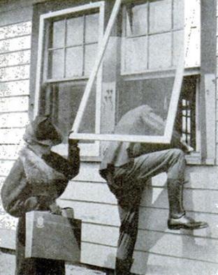 Telegraph boy helps with locked out homeowner