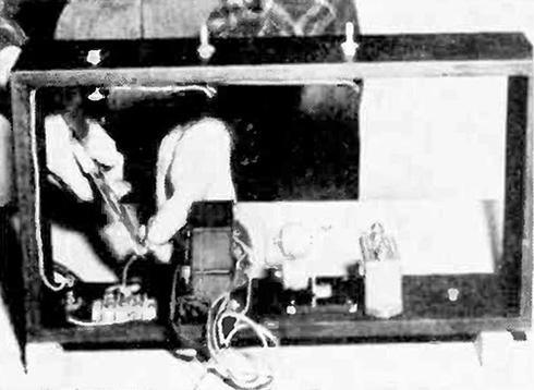 Wiring base components of the New and Improved Tesla coil