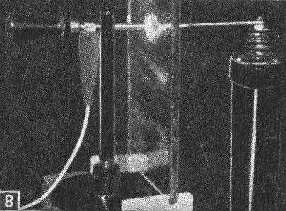 Miniature Tesla coil insulator breakdown demonstration.