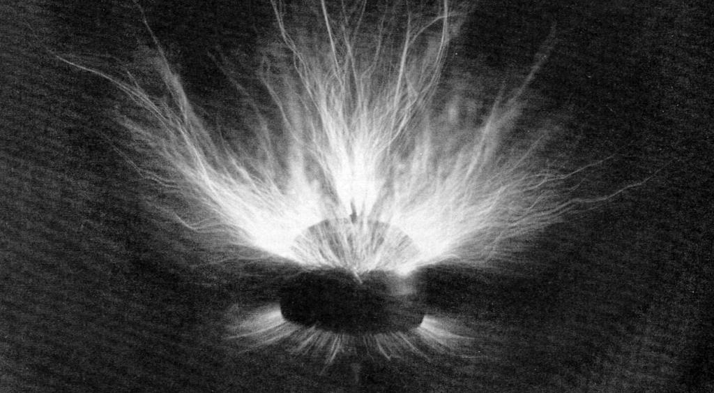 Tesla coil output discharge.