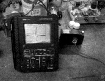 Tektronix TDS 710 scope hooked to RF current transformer.