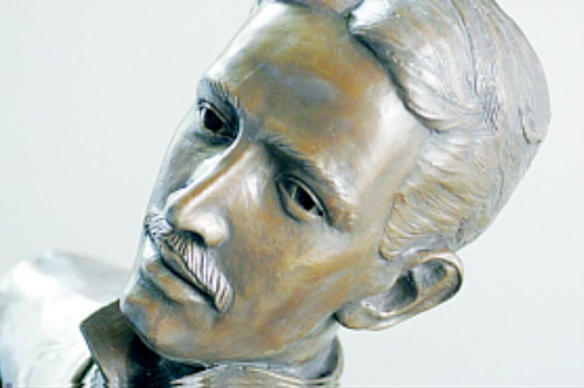 JHU’s bronze bust of Nikola Tesla.