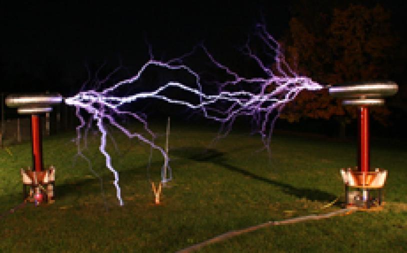 Twin Tesla coils by Steve Ward and Jeff Larson