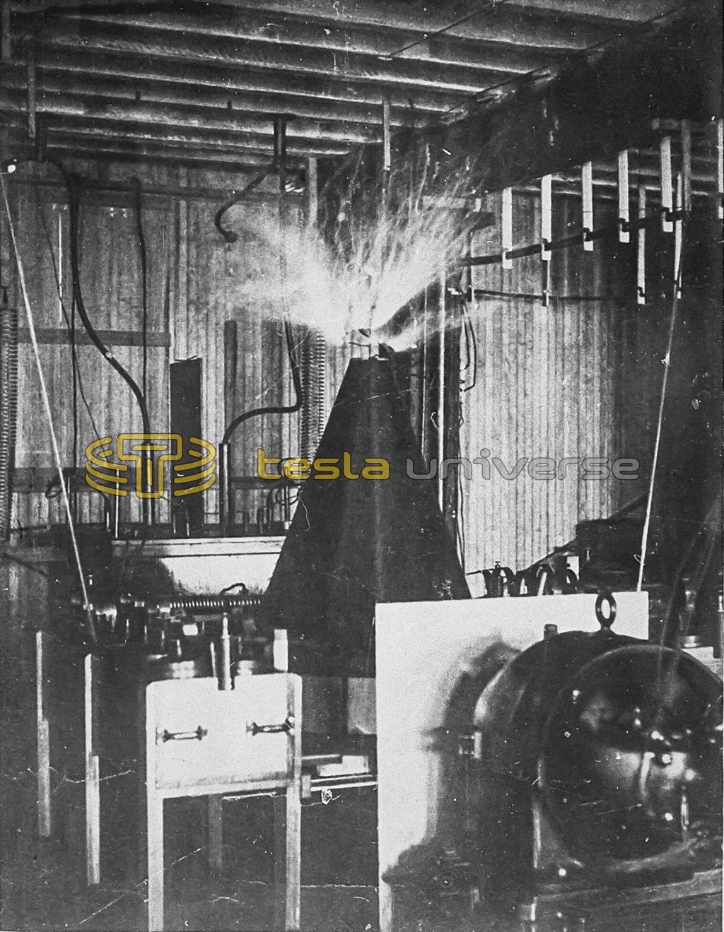 Tesla coil for ascertaining and discharging the electricity of the earth