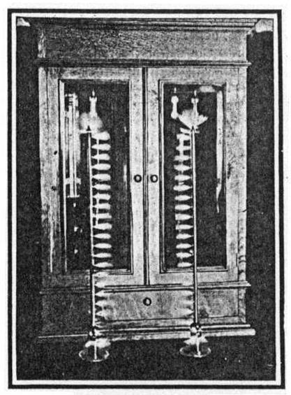 Sparks like jets of burning gas