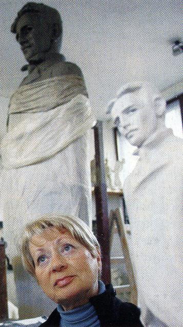 Drinka Radovanovic with her Nikola Tesla statue sculpted for the Belgrade airport
