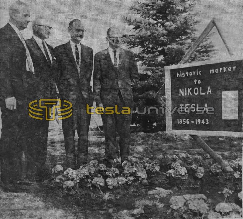 Officials Pose with The Colorado Springs Nikola Tesla Marker