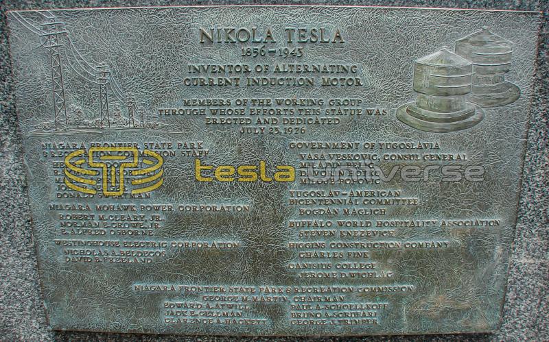 The plaque on the base of the Tesla monument on Goat Island