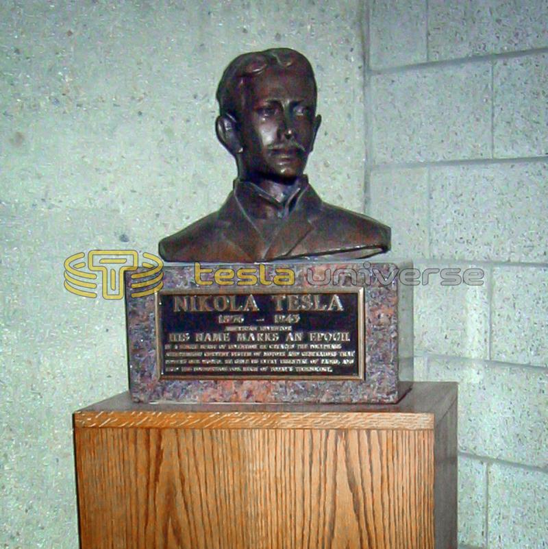 Tesla bust on display at Yale University