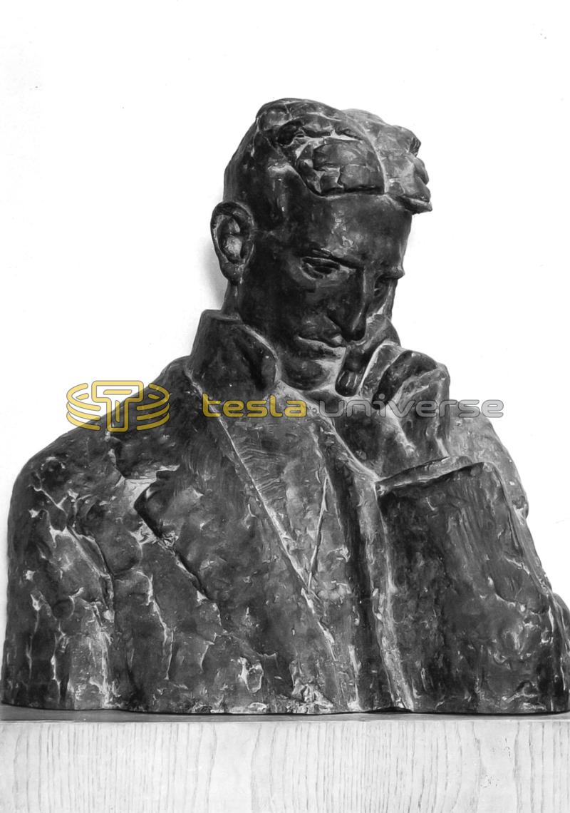 Tesla bust created by Ivan Meštrović